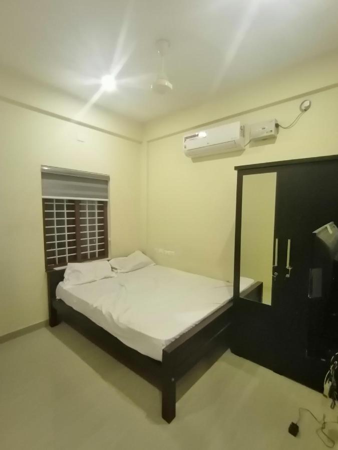 Queens Residency Thrissur Dış mekan fotoğraf