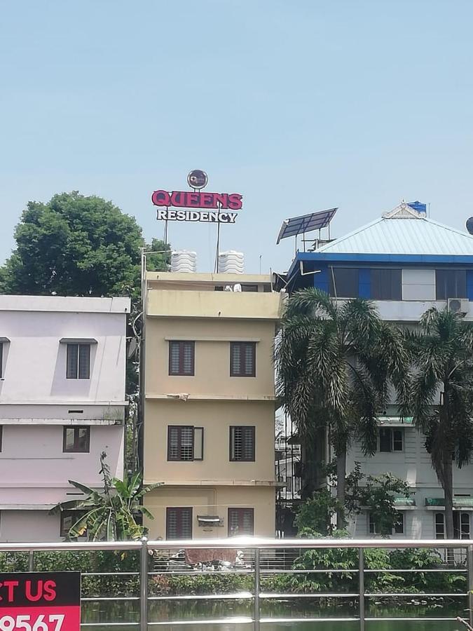Queens Residency Thrissur Dış mekan fotoğraf