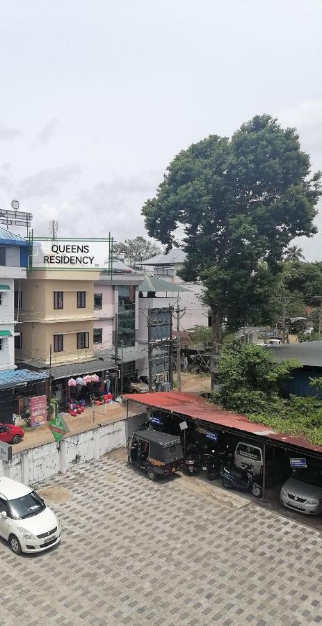 Queens Residency Thrissur Dış mekan fotoğraf